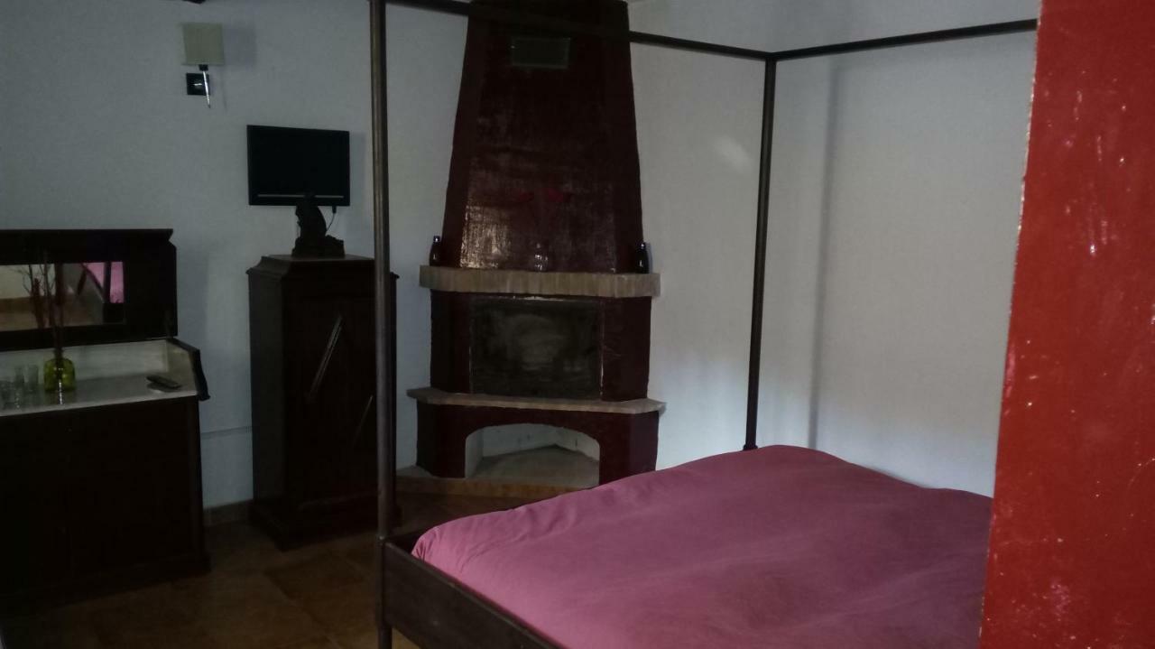 Casa Rural Mirabueno เกว็งกา ภายนอก รูปภาพ