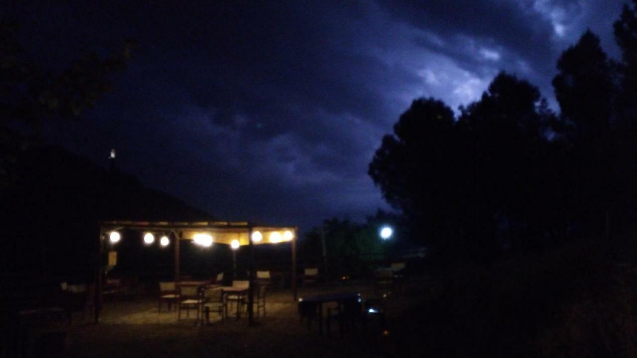 Casa Rural Mirabueno เกว็งกา ภายนอก รูปภาพ
